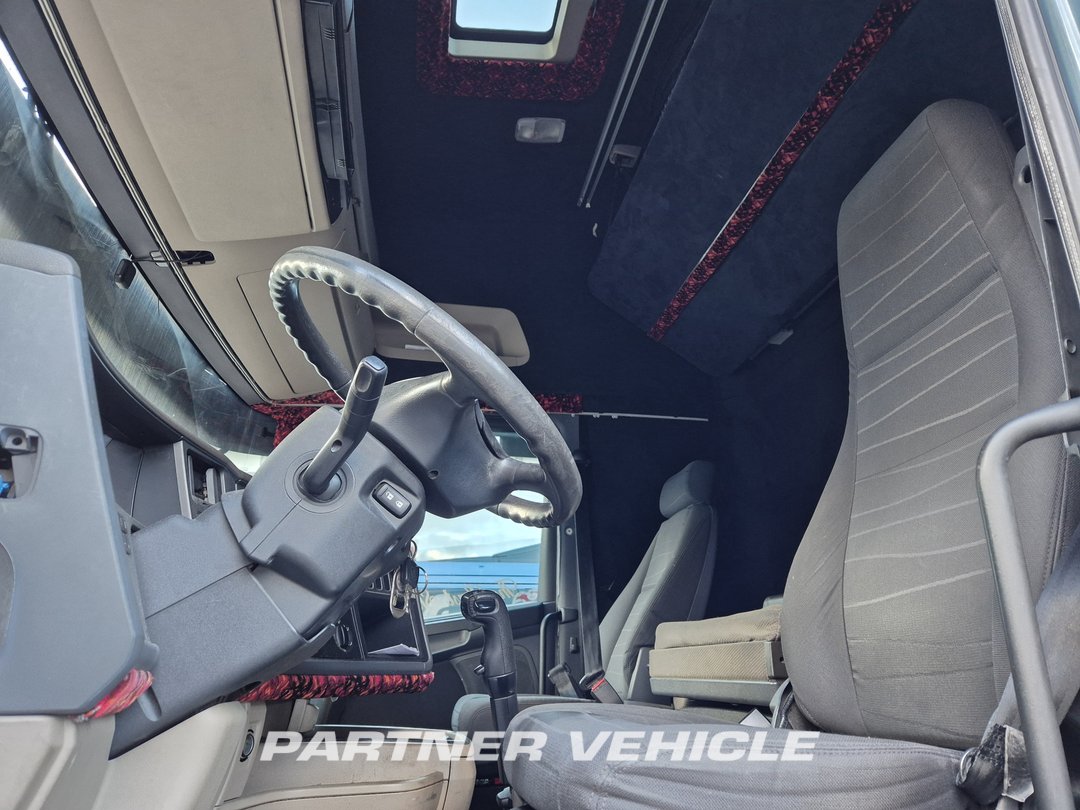 frontLeft : Scania R480 Trattore stradale