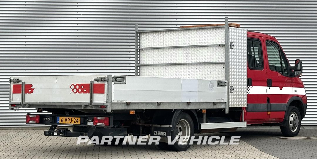 frontLeft : Iveco Daily 35C14 Öppen