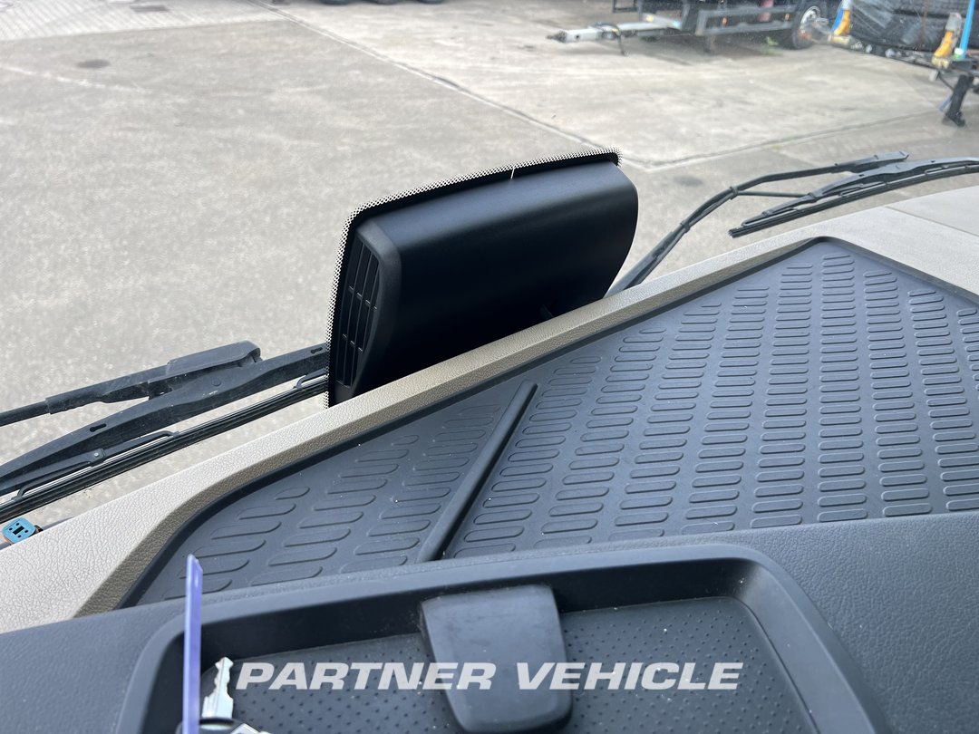 frontLeft : Mercedes Actros 1845 Cap tractor