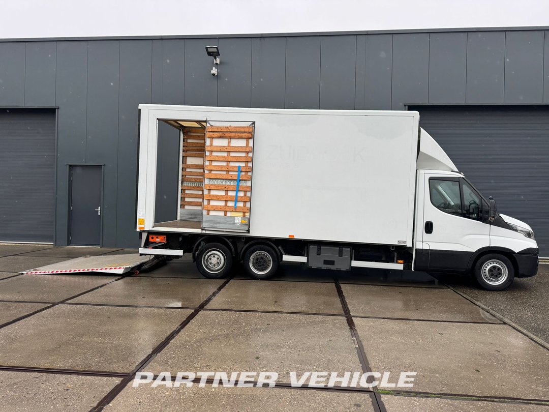 frontLeft : Iveco Daily 35S17 BE Kombinacija