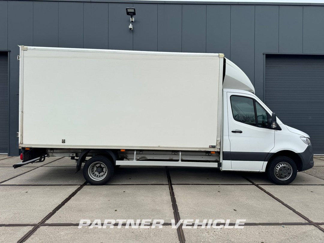 frontLeft : Mercedes Sprinter 514 CDI Carrosseries