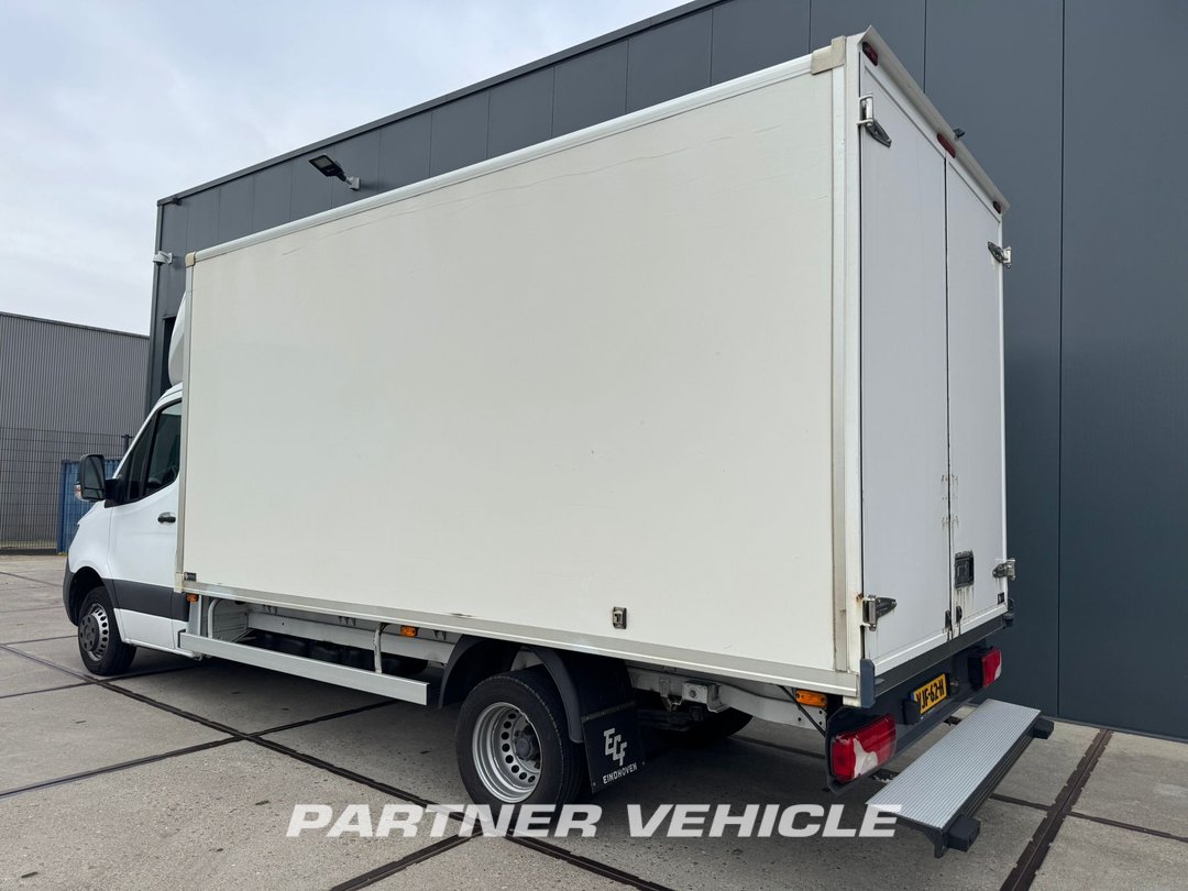 frontLeft : Mercedes Sprinter 514 CDI Carrosseries