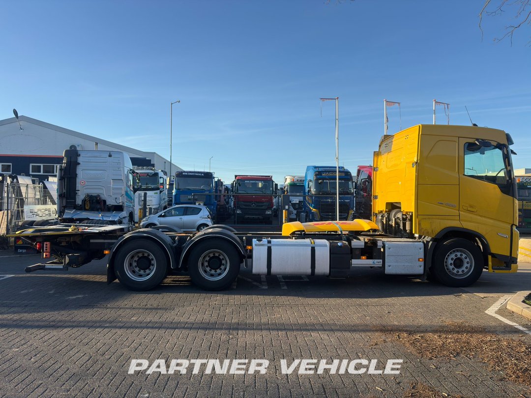 frontLeft : Volvo FH 500 Сменни каросерии камиони