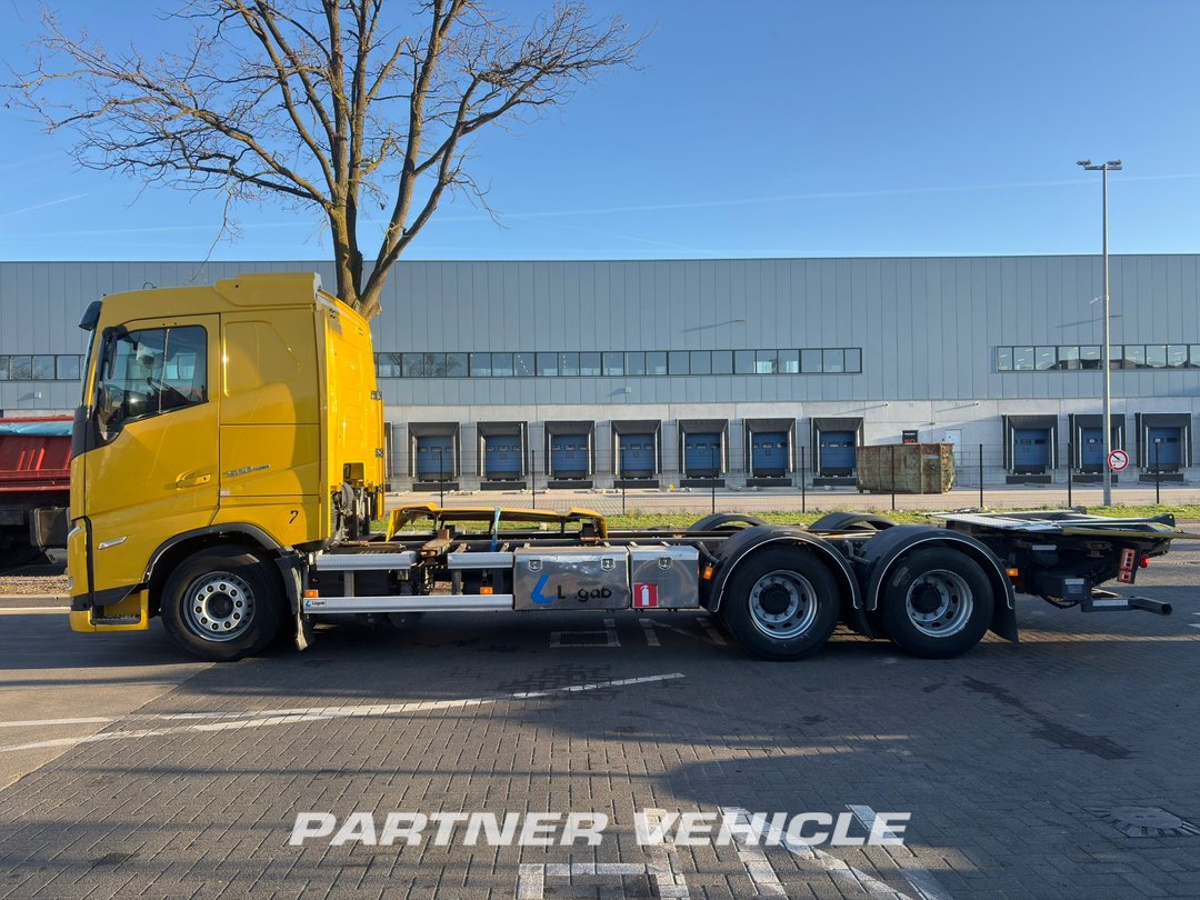 frontLeft : Volvo FH 500 Сменни каросерии камиони