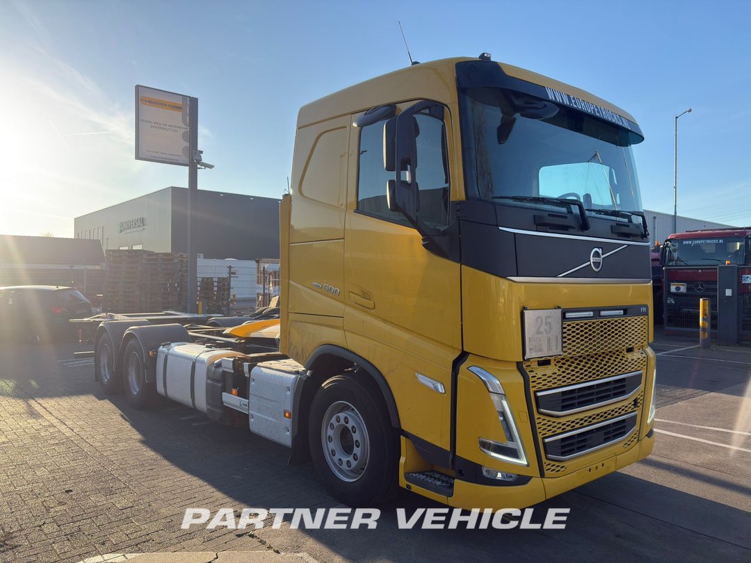 frontLeft : Volvo FH 500 Сменни каросерии камиони