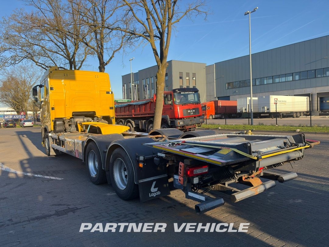 frontLeft : Volvo FH 500 Сменни каросерии камиони