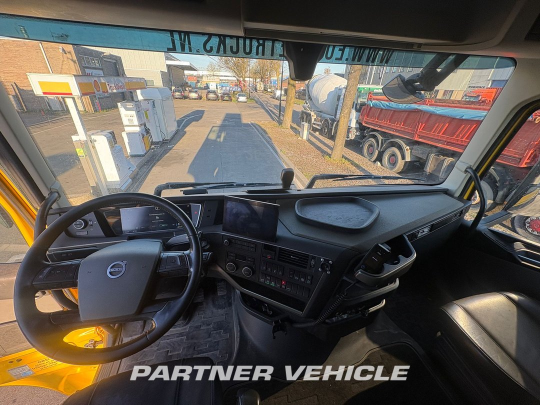frontLeft : Volvo FH 500 Сменни каросерии камиони