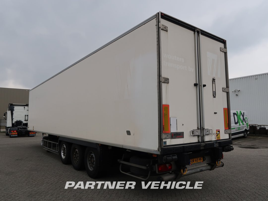 frontLeft : Chereau Thermoking, SAF, TUV, NL Trailer Semirremolque frigorífico