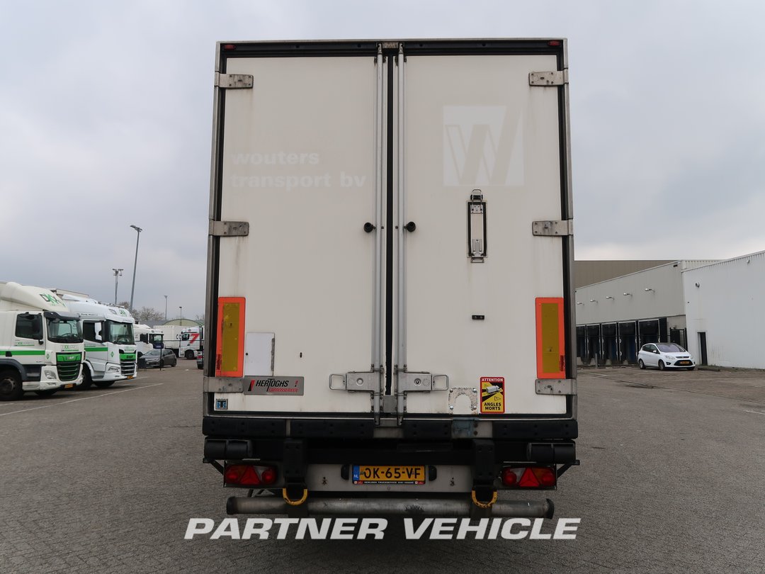 frontLeft : Chereau Thermoking, SAF, TUV, NL Trailer Semirremolque frigorífico