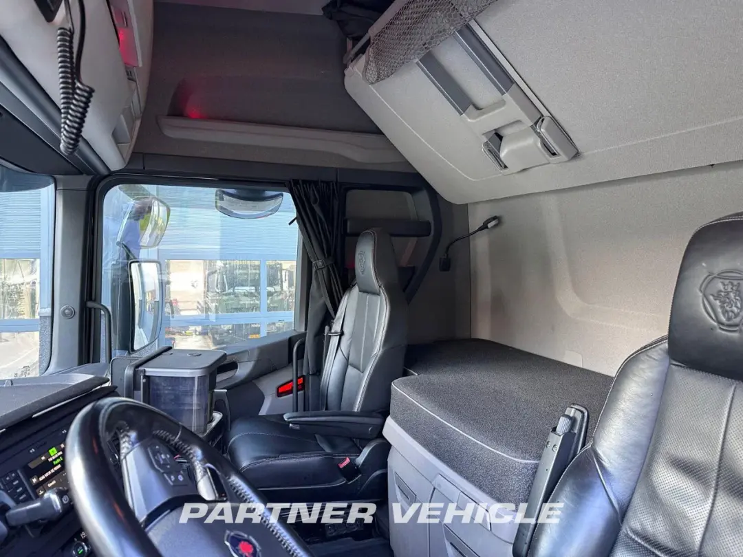 frontLeft : Scania S590 NGS Tracteur routier