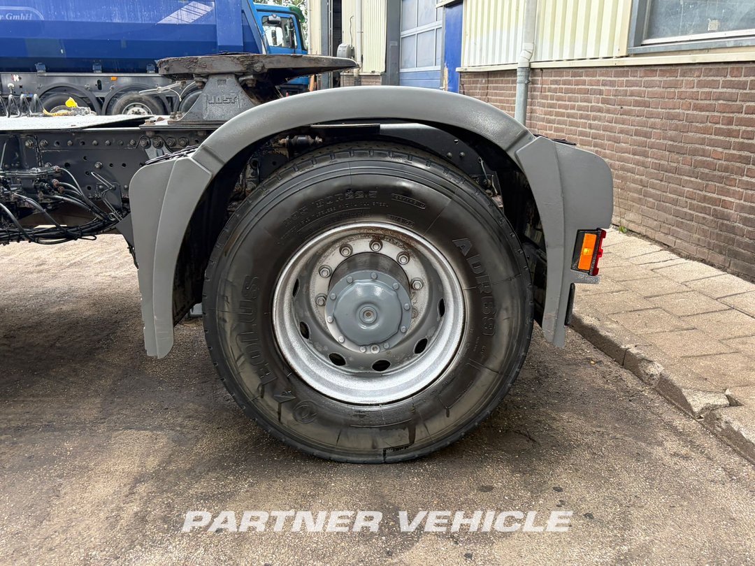 frontLeft : Mercedes Actros 1840 Tractor