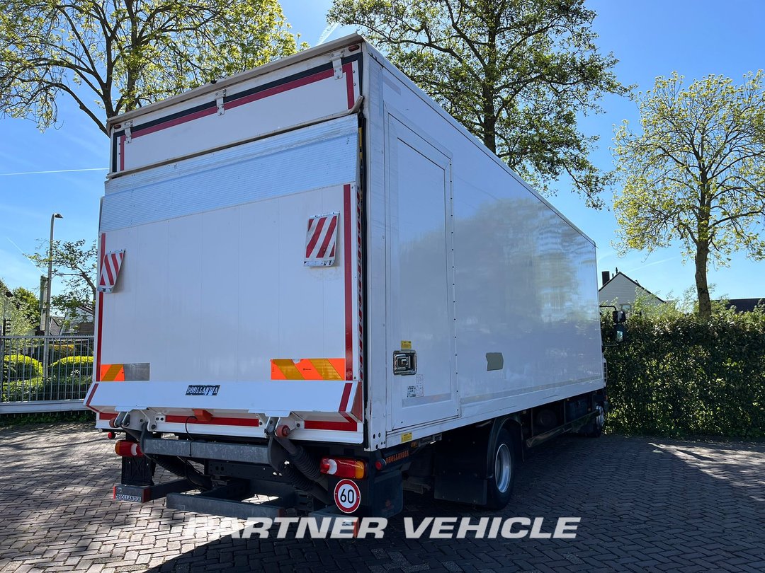 frontLeft : DAF LF 230 Kassebil