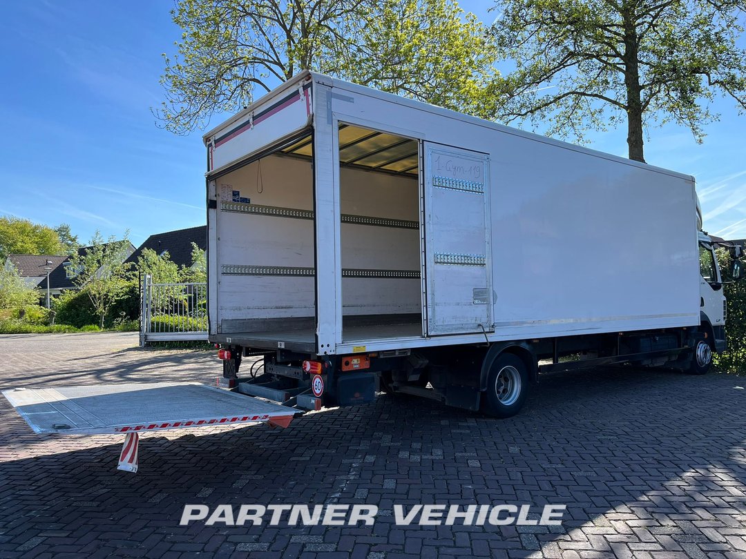 frontLeft : DAF LF 230 Kassebil