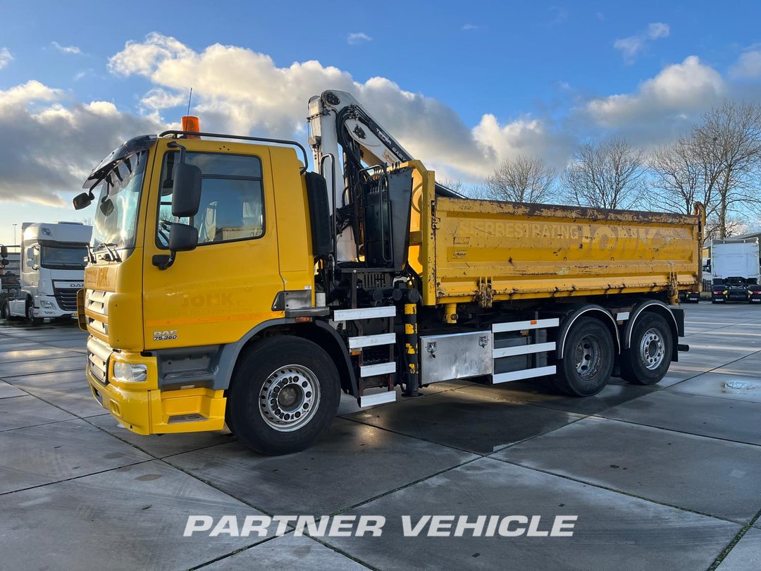 frontLeft : DAF CF75.360 Planbiler