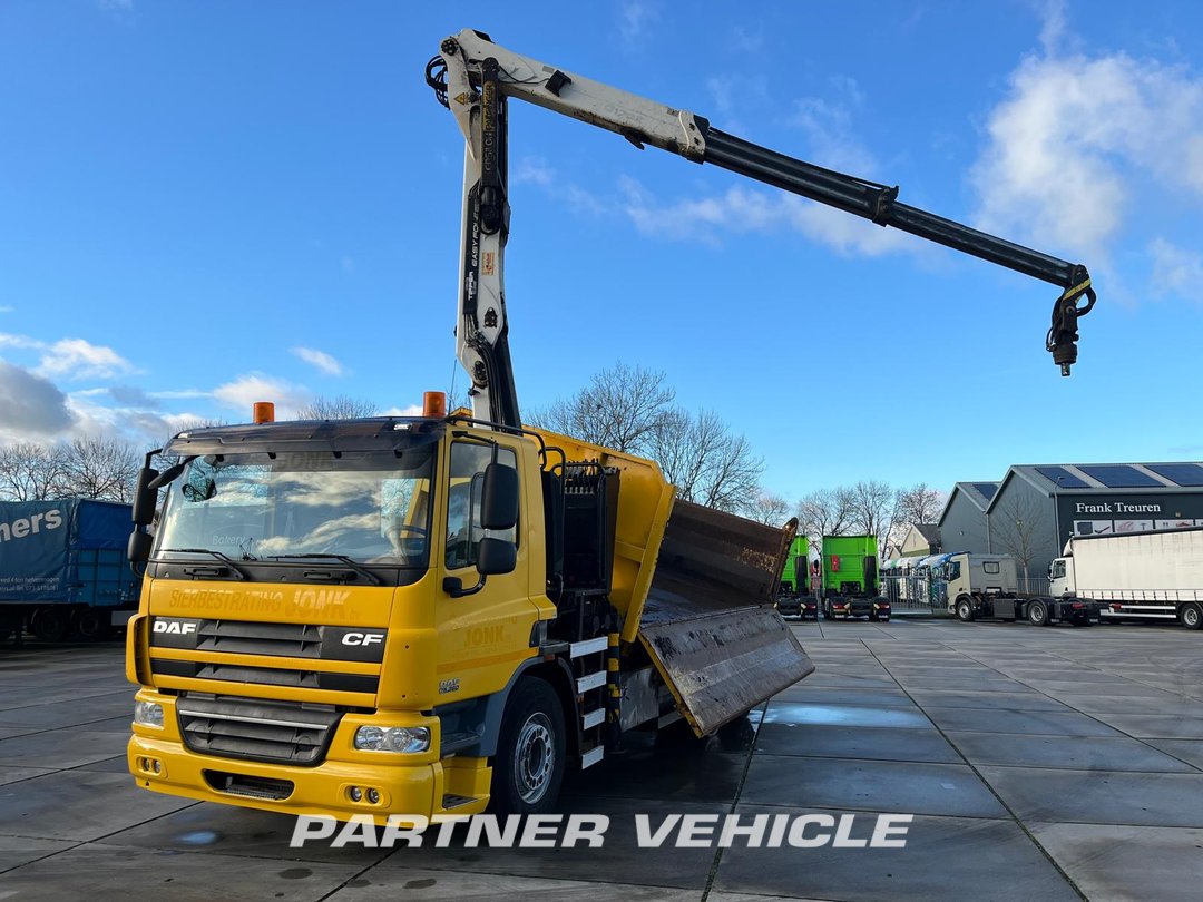frontLeft : DAF CF75.360 Planbiler