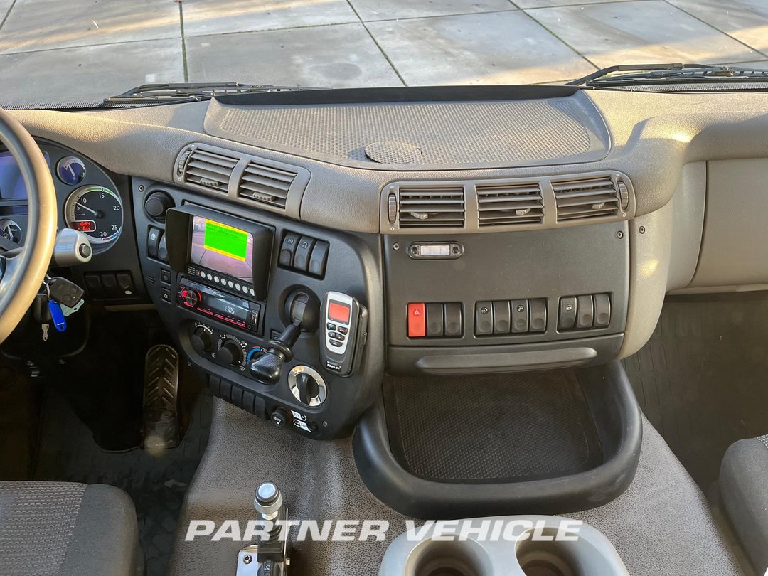 frontLeft : DAF CF75.360 Planbiler