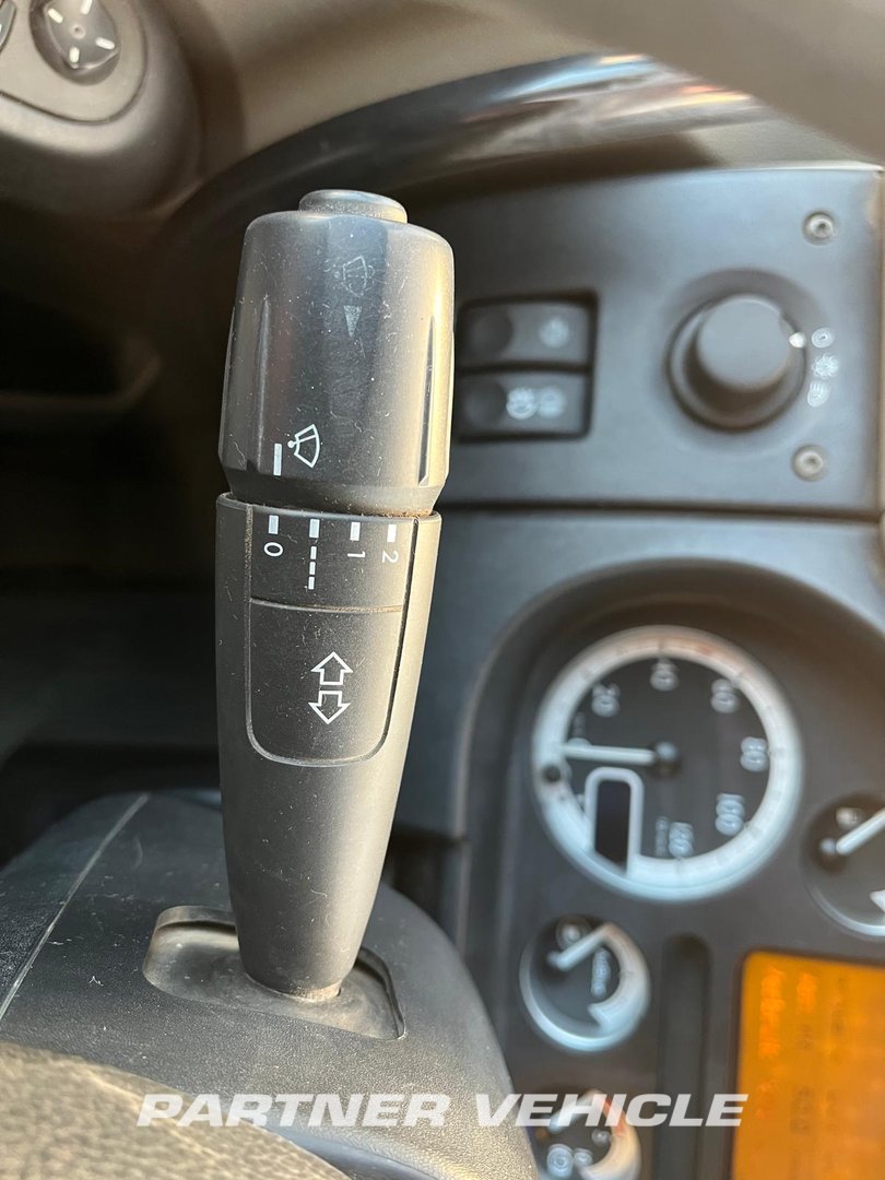 frontLeft : DAF CF75.360 Planbiler