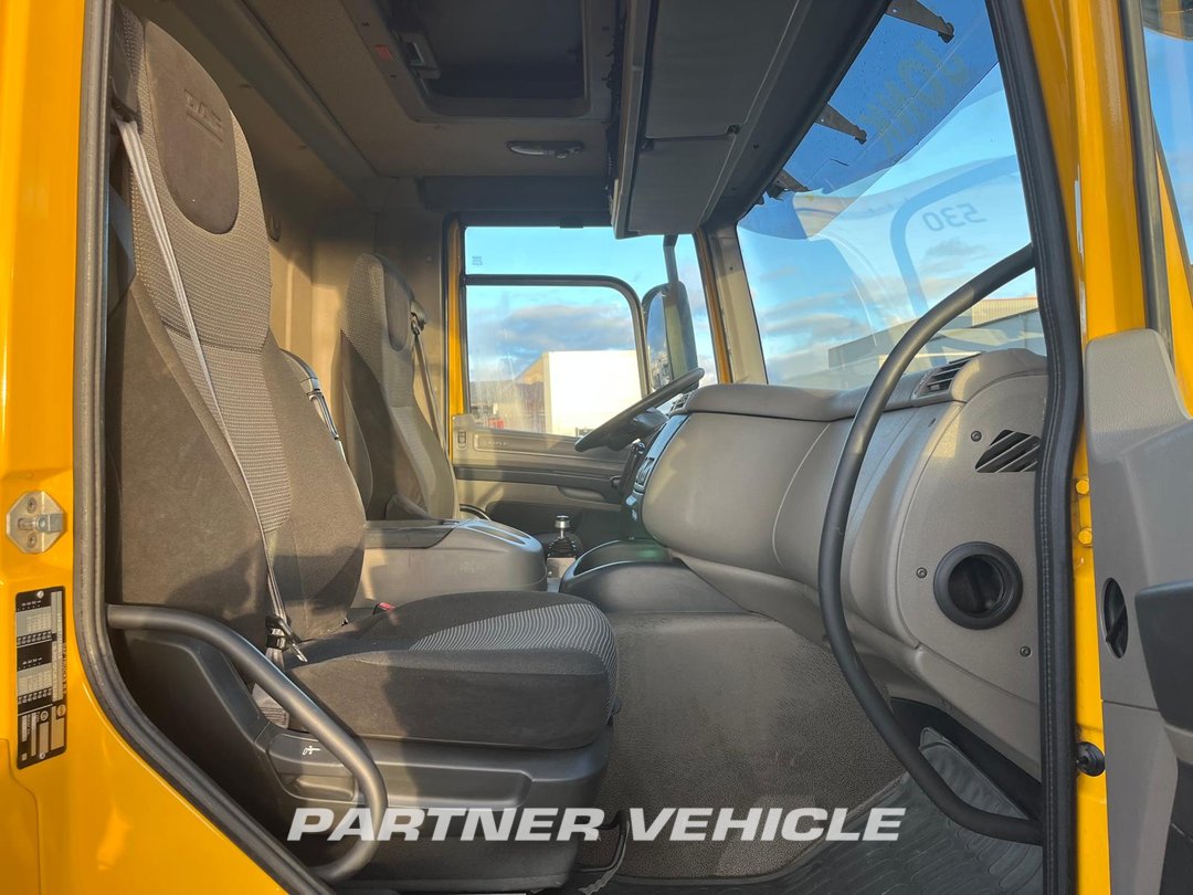 frontLeft : DAF CF75.360 Planbiler