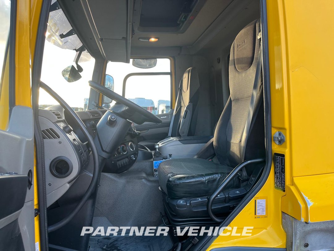 frontLeft : DAF CF75.360 Planbiler