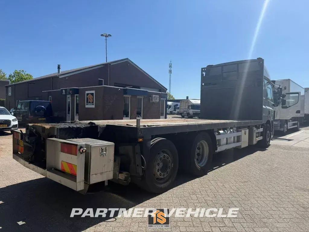 frontLeft : DAF CF85.460 Pianale camion