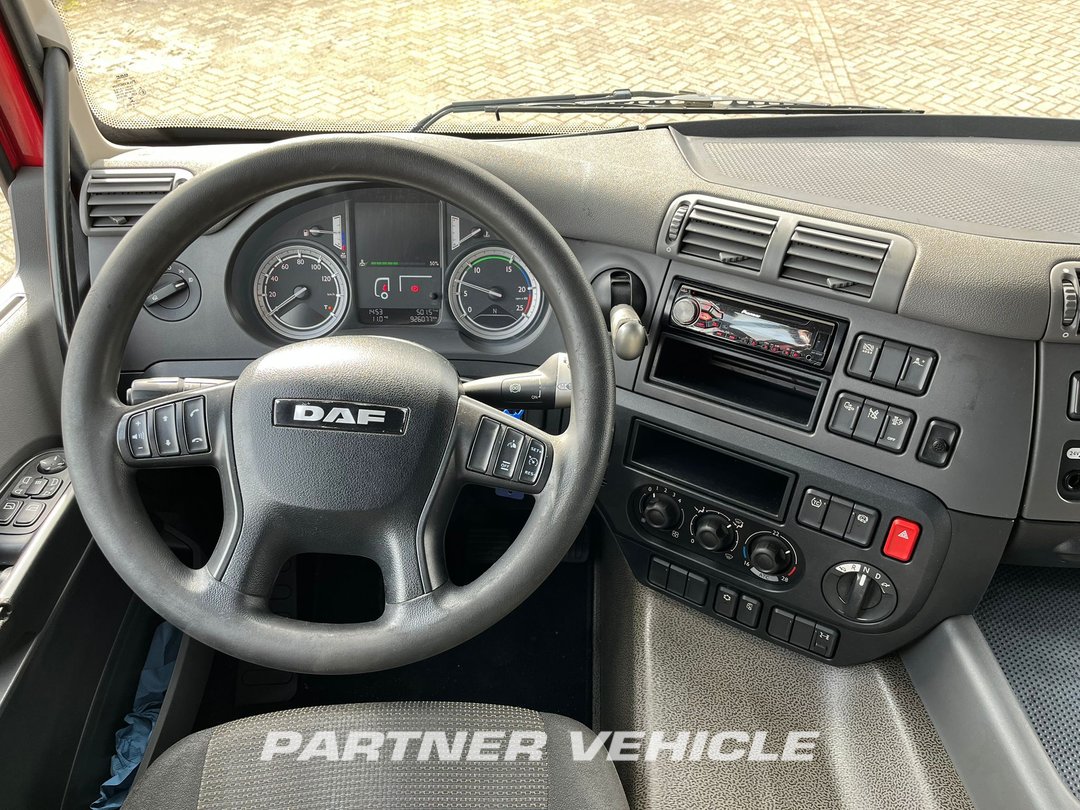 frontLeft : DAF CF 440 Тягач