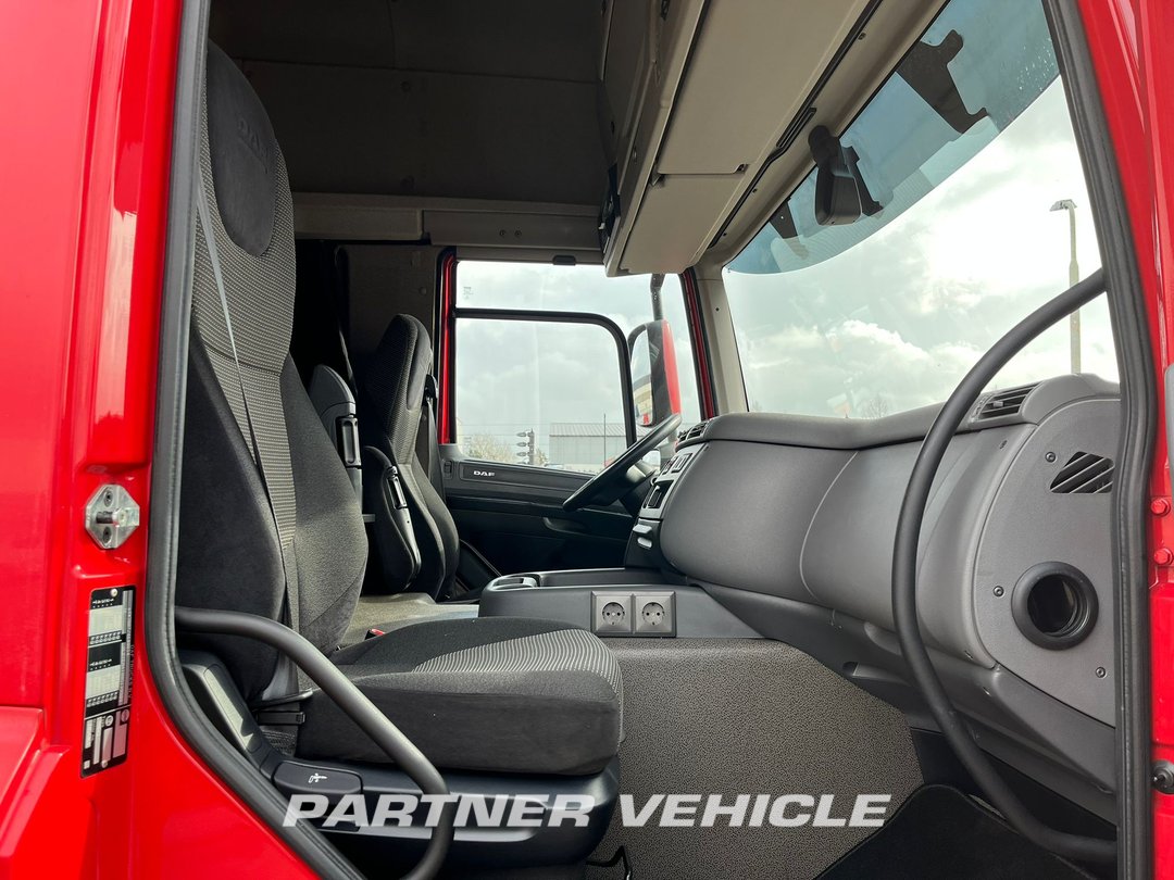 frontLeft : DAF CF 440 Тягач