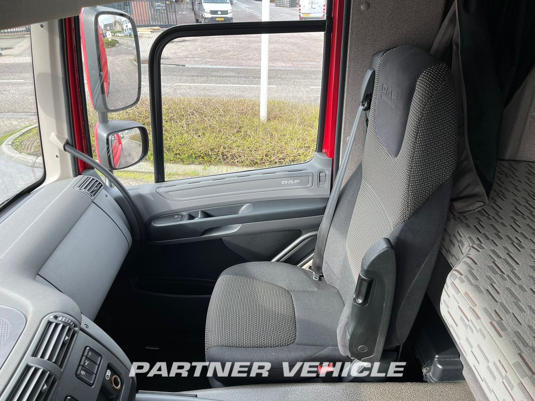 frontLeft : DAF CF 440 Тягач