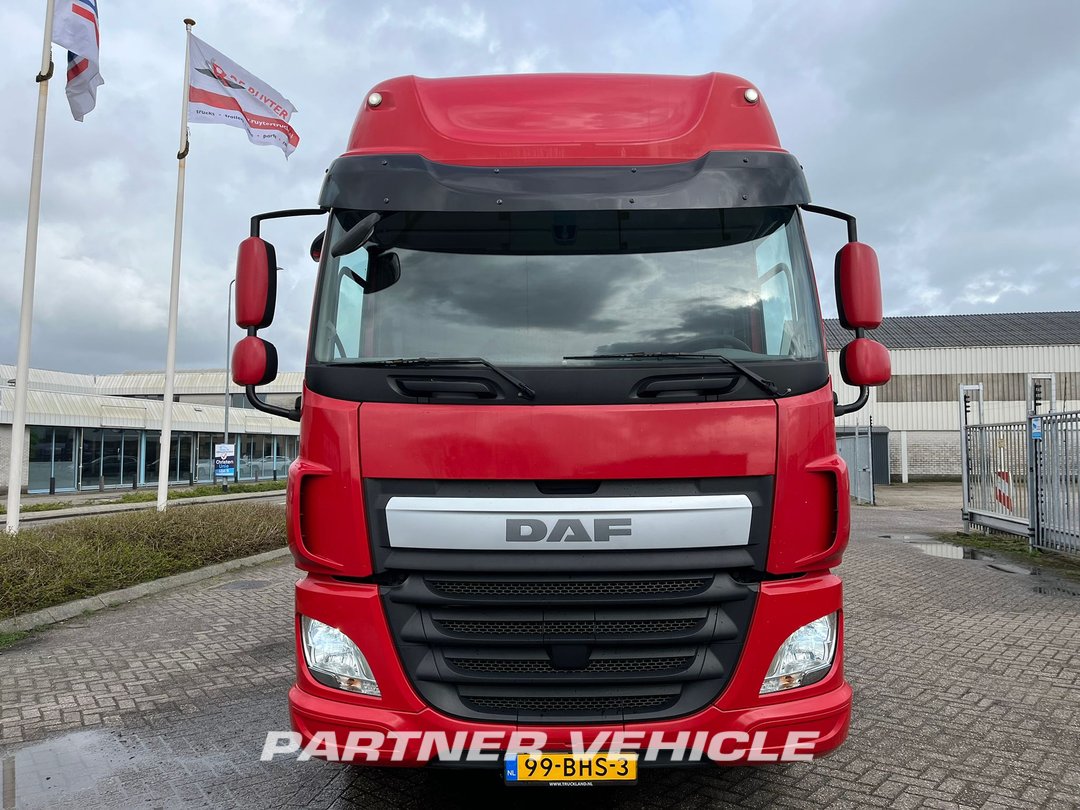 frontLeft : DAF CF 440 Тягач