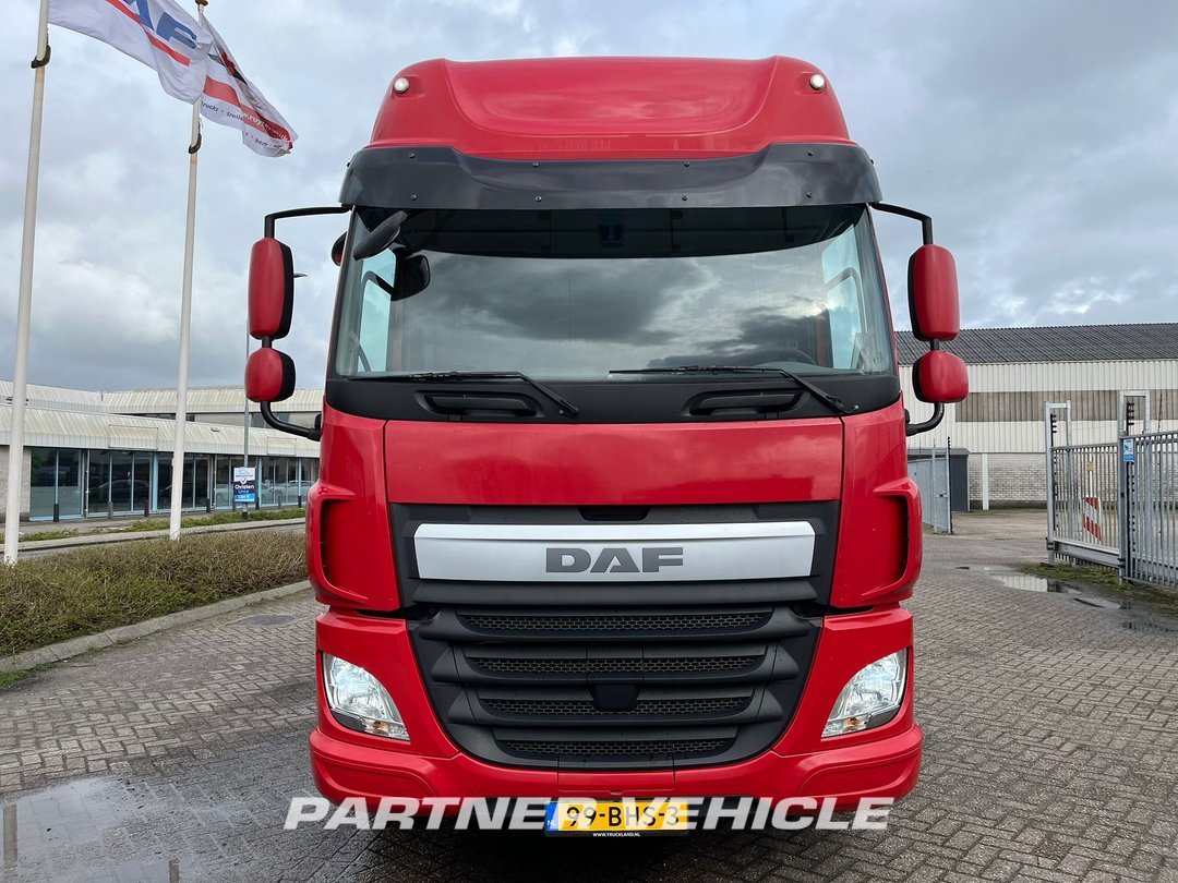 frontLeft : DAF CF 440 Тягач