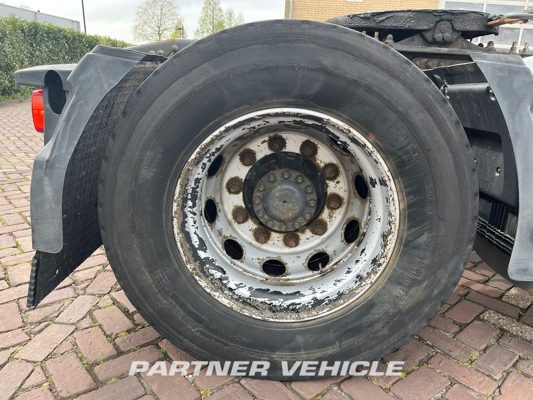 frontLeft : Renault T 430 Trækker