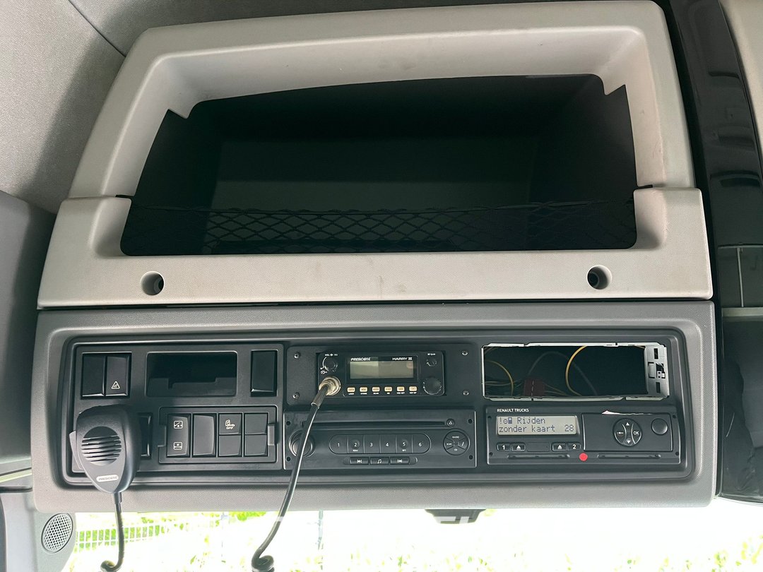 frontLeft : Renault T 430 Trækker