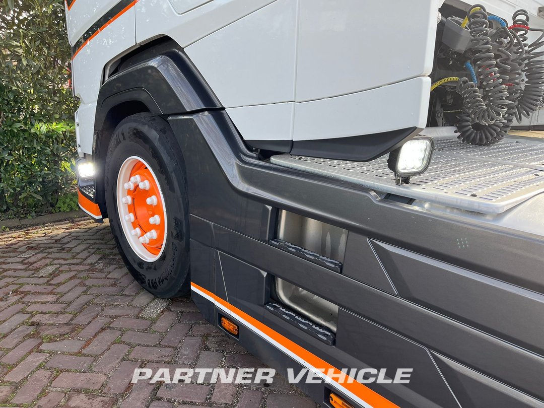 frontLeft : DAF XG+ 530 Trækker
