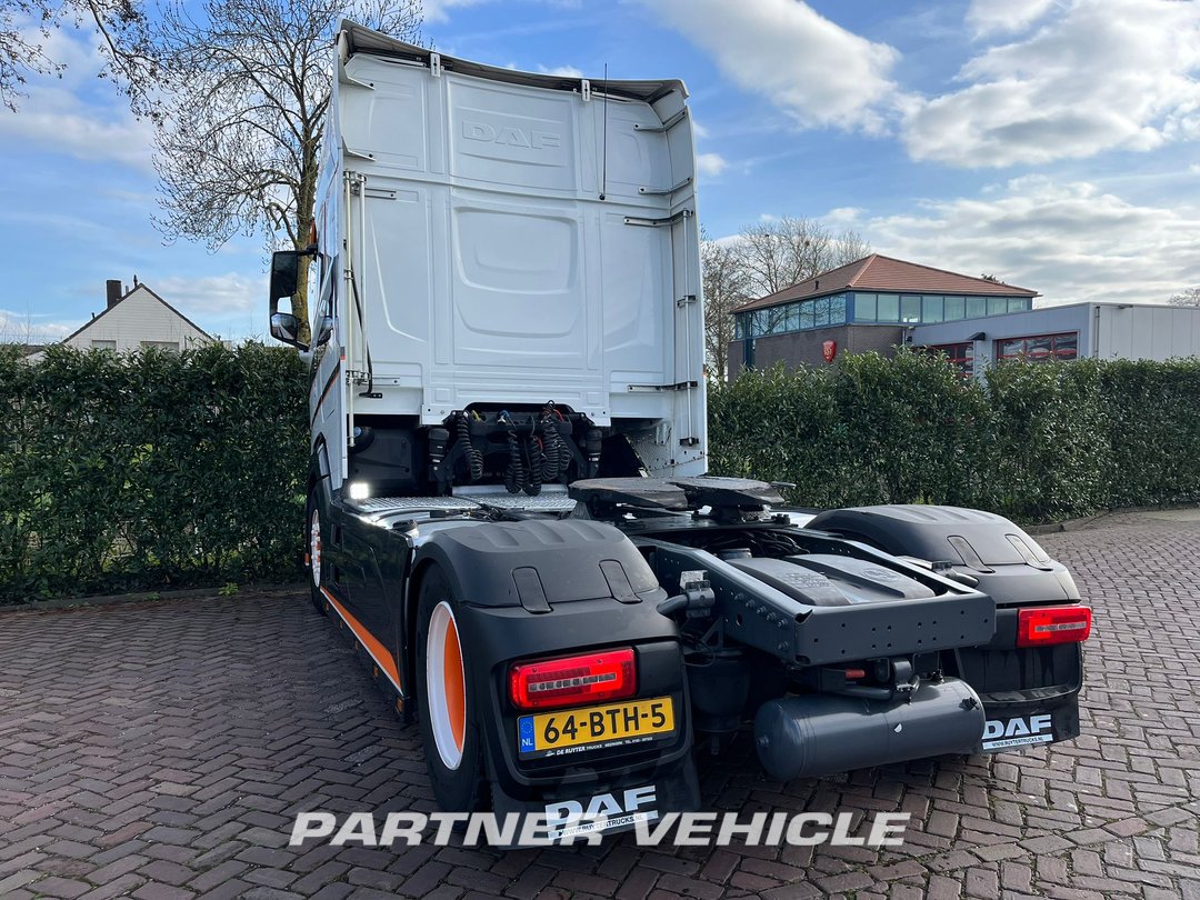 frontLeft : DAF XG+ 530 Trækker