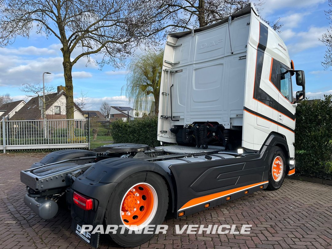 frontLeft : DAF XG+ 530 Trækker