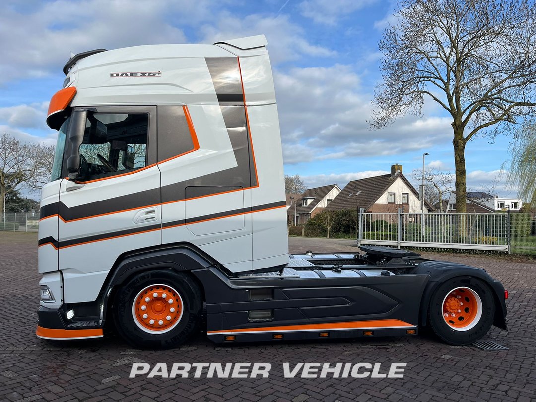 frontLeft : DAF XG+ 530 Trækker