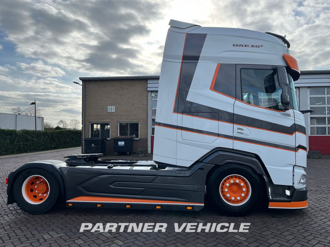 frontLeft : DAF XG+ 530 Trækker