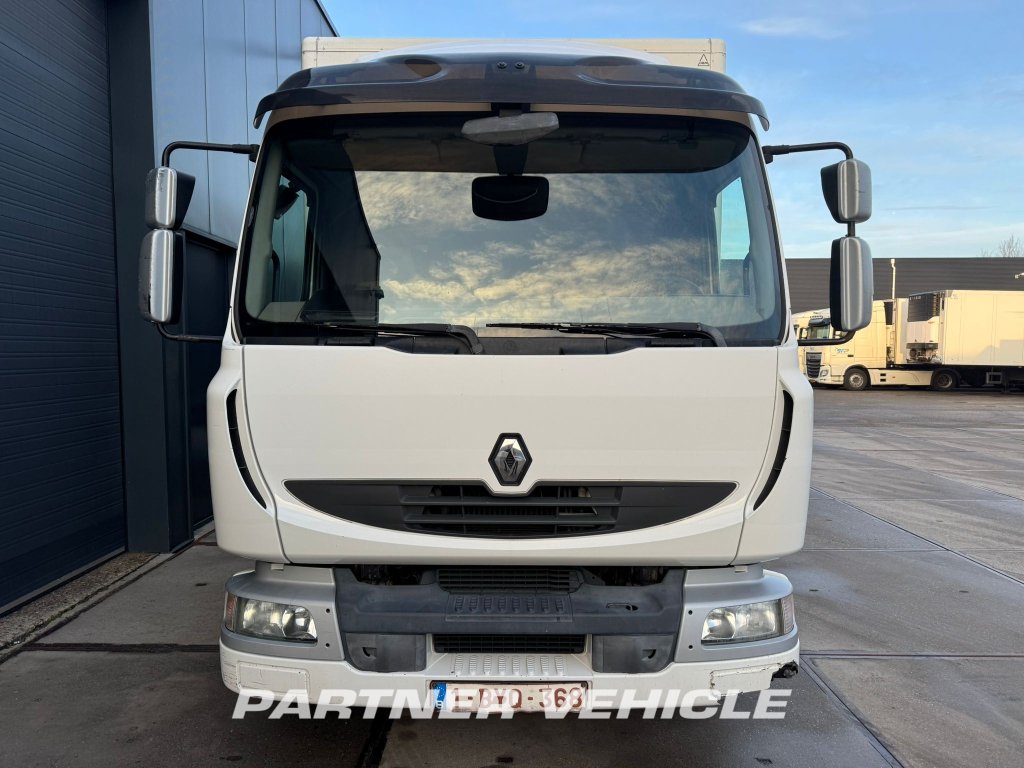 frontLeft : Renault Midlum 220 umpikori kuorma-auto
