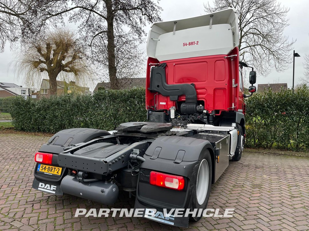 frontLeft : DAF CF 450 Tracteur routier