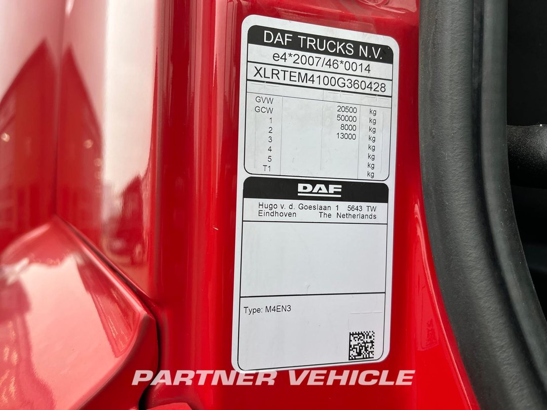 frontLeft : DAF CF 450 Tracteur routier