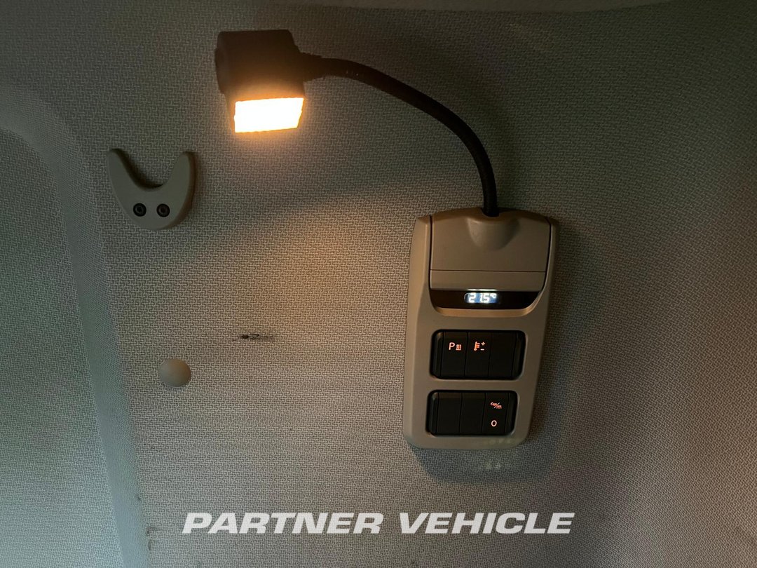 frontLeft : DAF CF 450 Tracteur routier