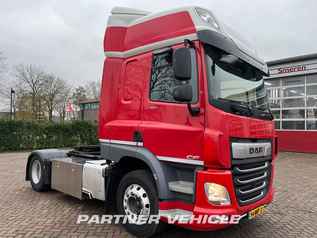 frontLeft : DAF CF 450 Tracteur routier