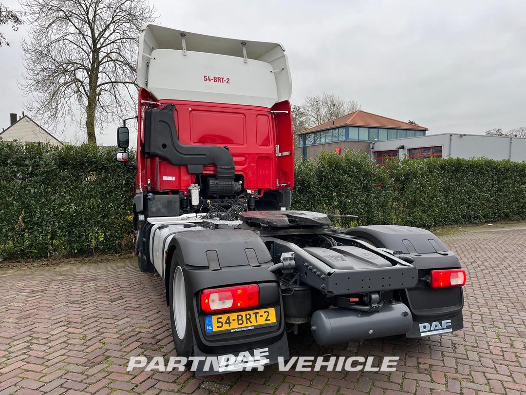 frontLeft : DAF CF 450 Tracteur routier