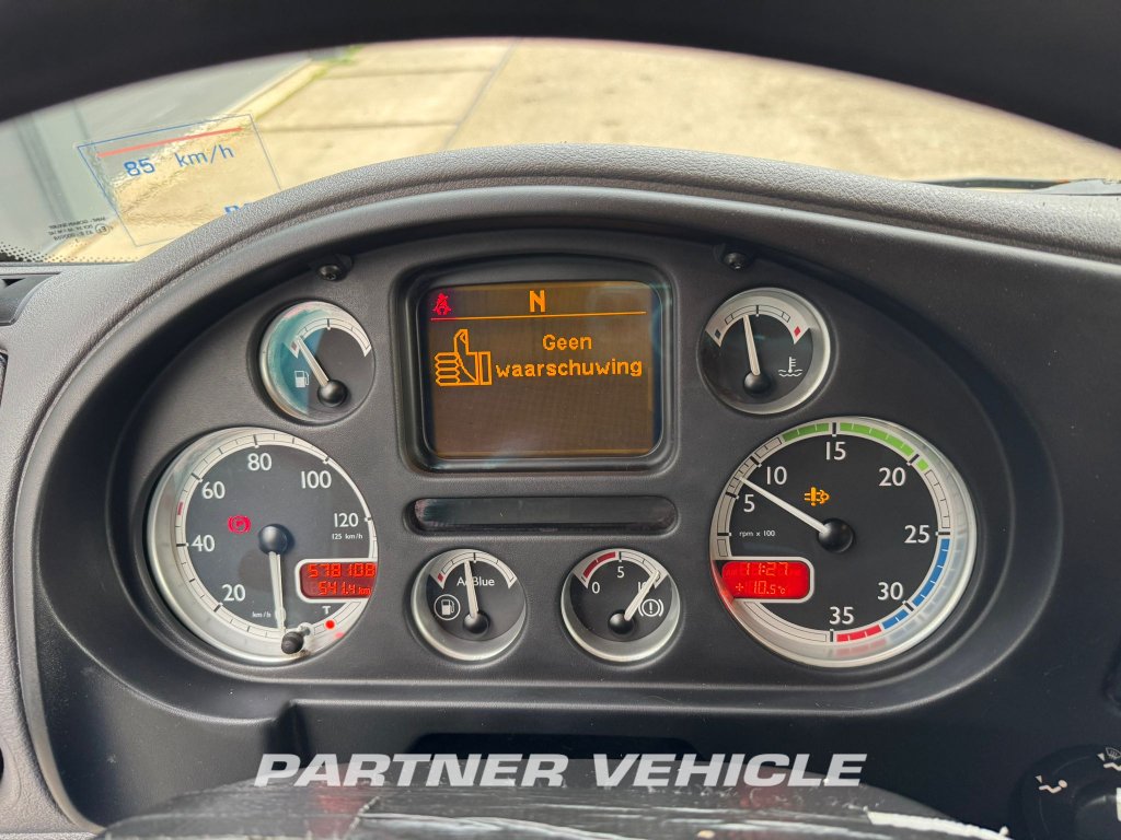 frontLeft : DAF LF45.160 Camion frigorific