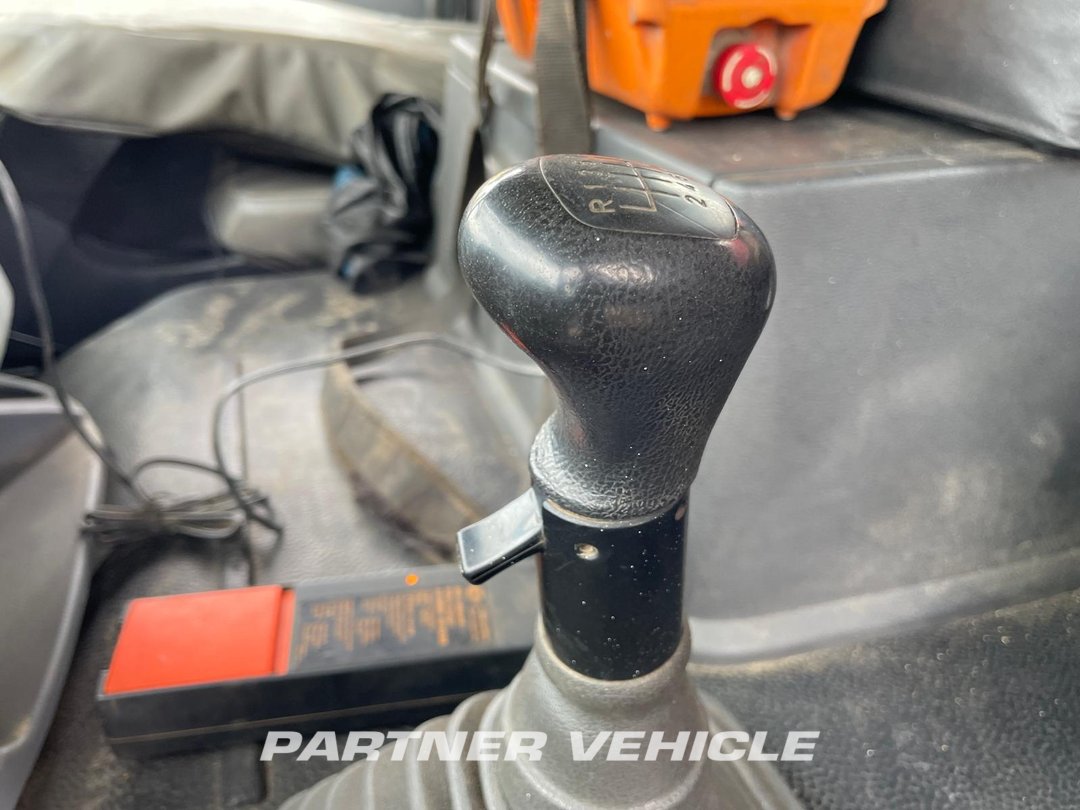 frontLeft : Mercedes Actros 4141 Concrete pump