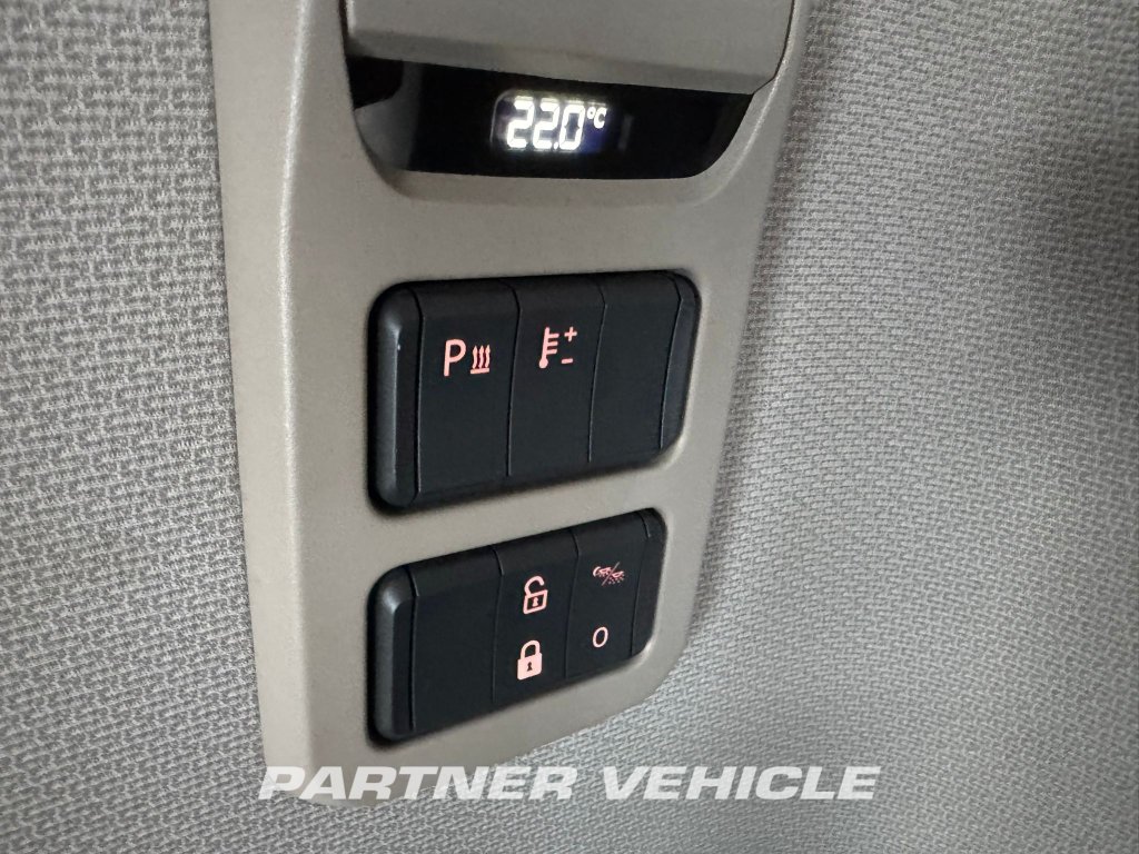 frontLeft : DAF CF 410 Tracteur routier