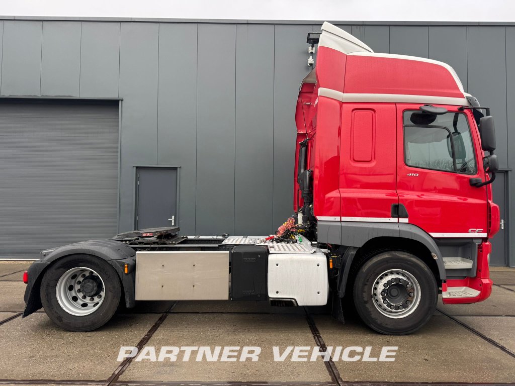 frontLeft : DAF CF 410 Tracteur routier