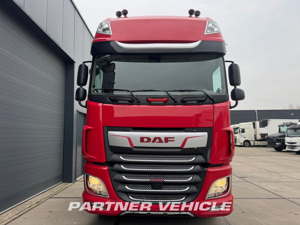 frontLeft : DAF XF 430 tegljač
