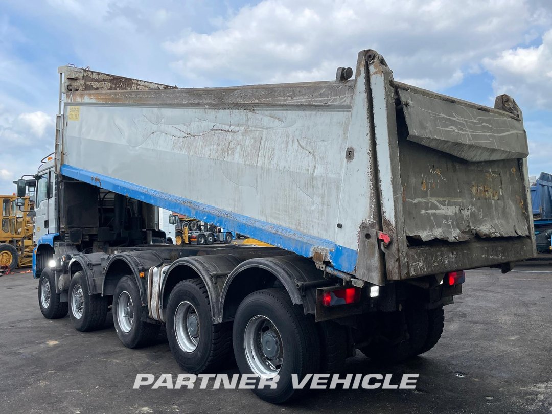 frontLeft : MAN 50.430 Tipper