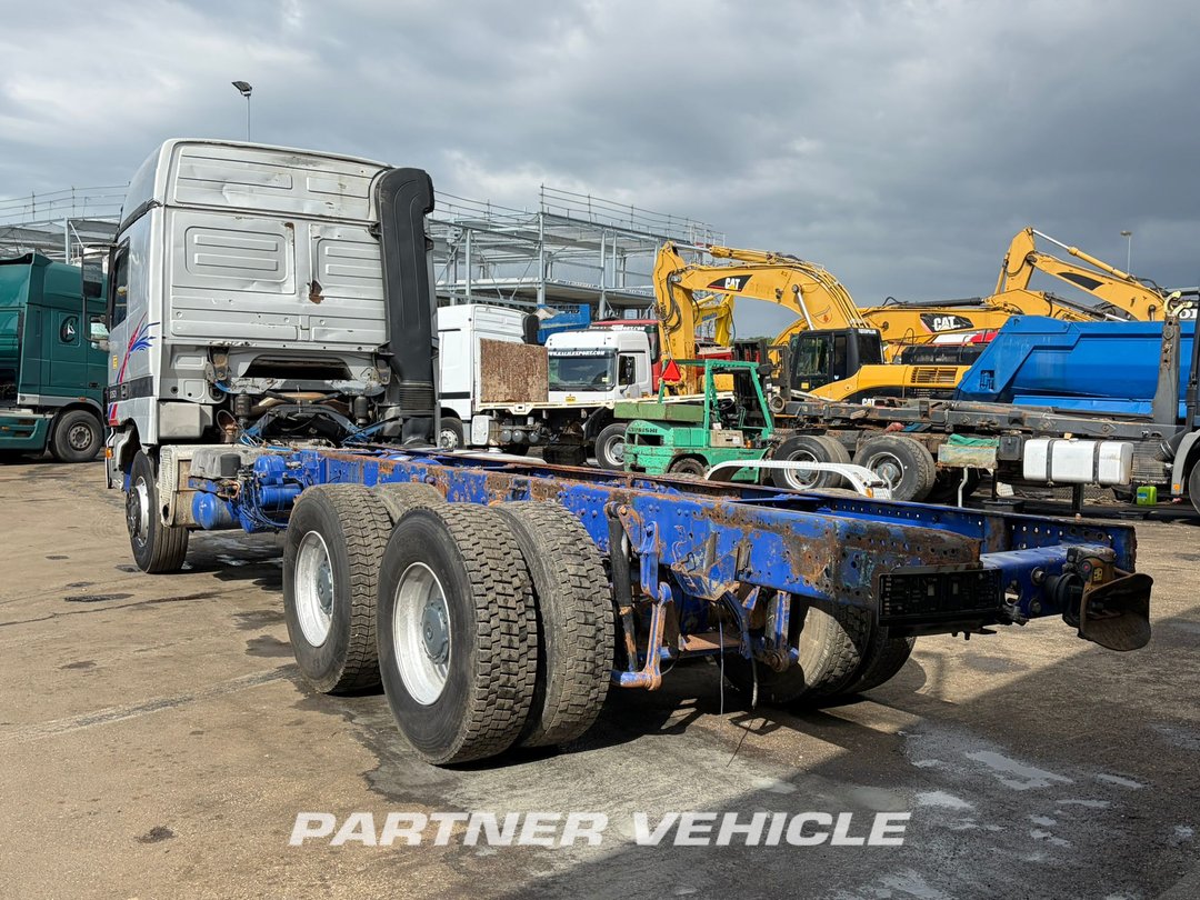 frontLeft : Mercedes Actros 3353 الشاسيه