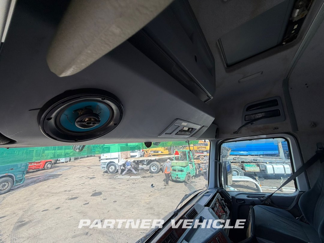 frontLeft : Mercedes Actros 3353 الشاسيه